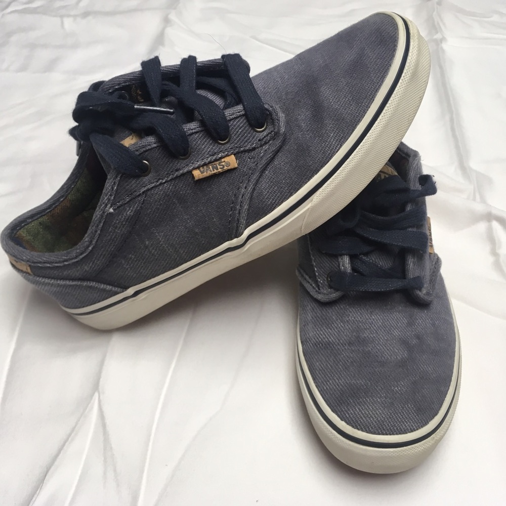 VANS YOUTH SZ. 5.5